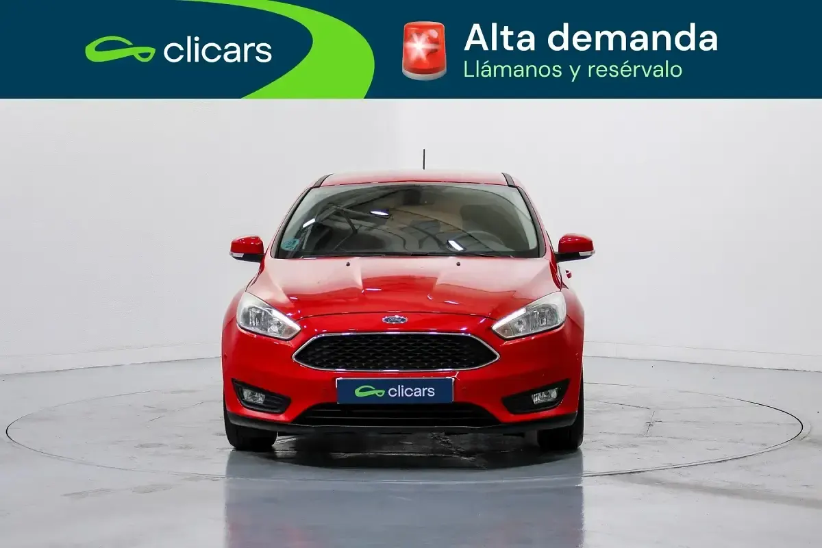Usado Ford Focus Trend+ 125 CV (91 kW) 2018 Blanco Berlina