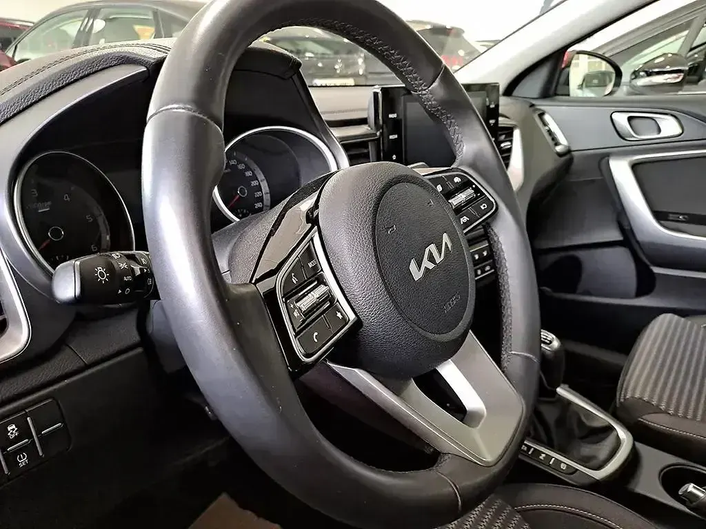 Brugt Kia Ceed 136 HK (100 kW) 2024 Rød Hatchback