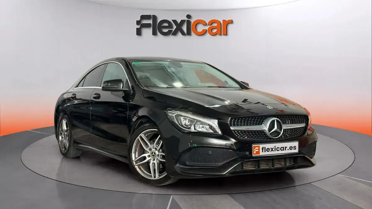Usado Mercedes CLA200 136 CV (100 kW) 2017 Coupe