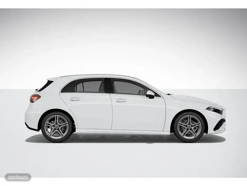 Usado Mercedes A180 115 CV (84 kW) 2024 Blanco Berlina