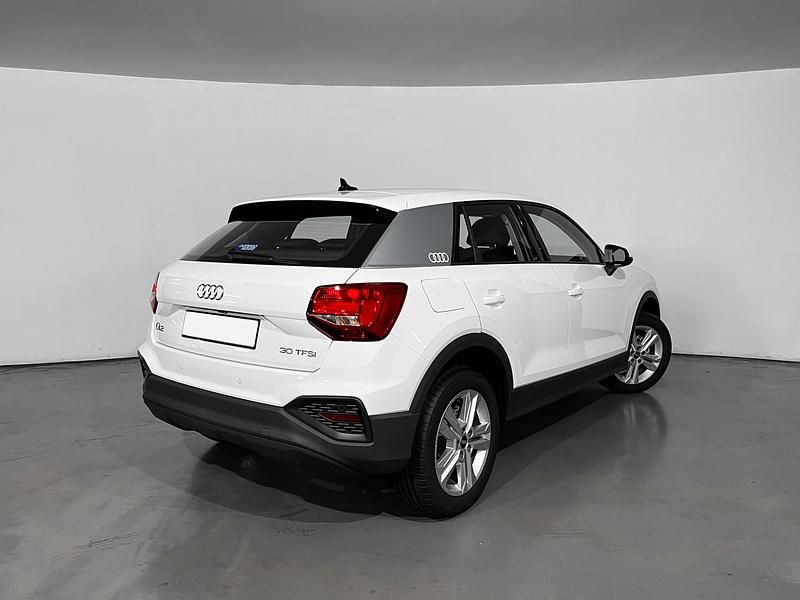 Usado Audi Q2 116 CV (85 kW) 2025 Blanco arkona SUV