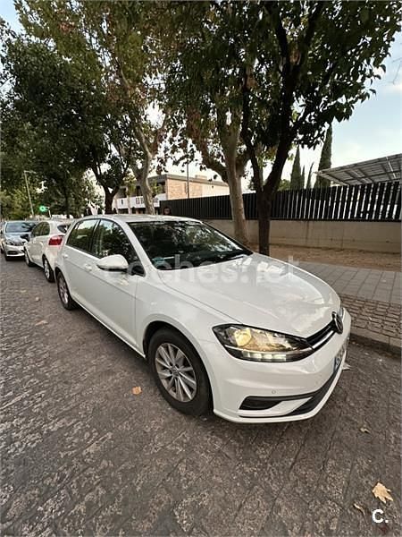 Blanco Usado 2018 VW Golf VII Edition Berlina | 13.900 € (Precio justo) - Imagen 1/3