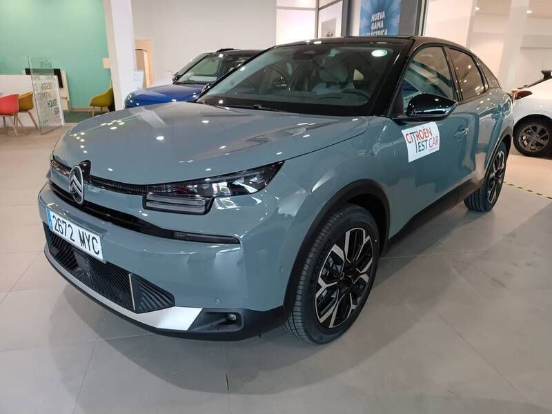 Gris Nuevo 2025 Citroën e-C4 Shine Berlina | 32.900 € - Imagen 1/4