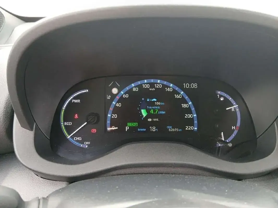 Usado Toyota Yaris Cross Active 116 CV (85 kW) 2023 Blanco SUV