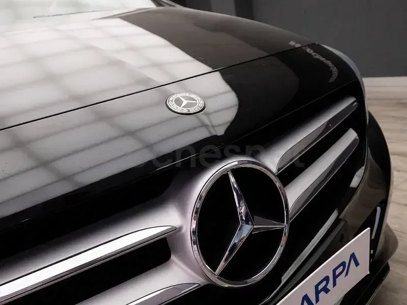 Usado Mercedes B200 156 CV (114 kW) 2017 Negro Monovolumen