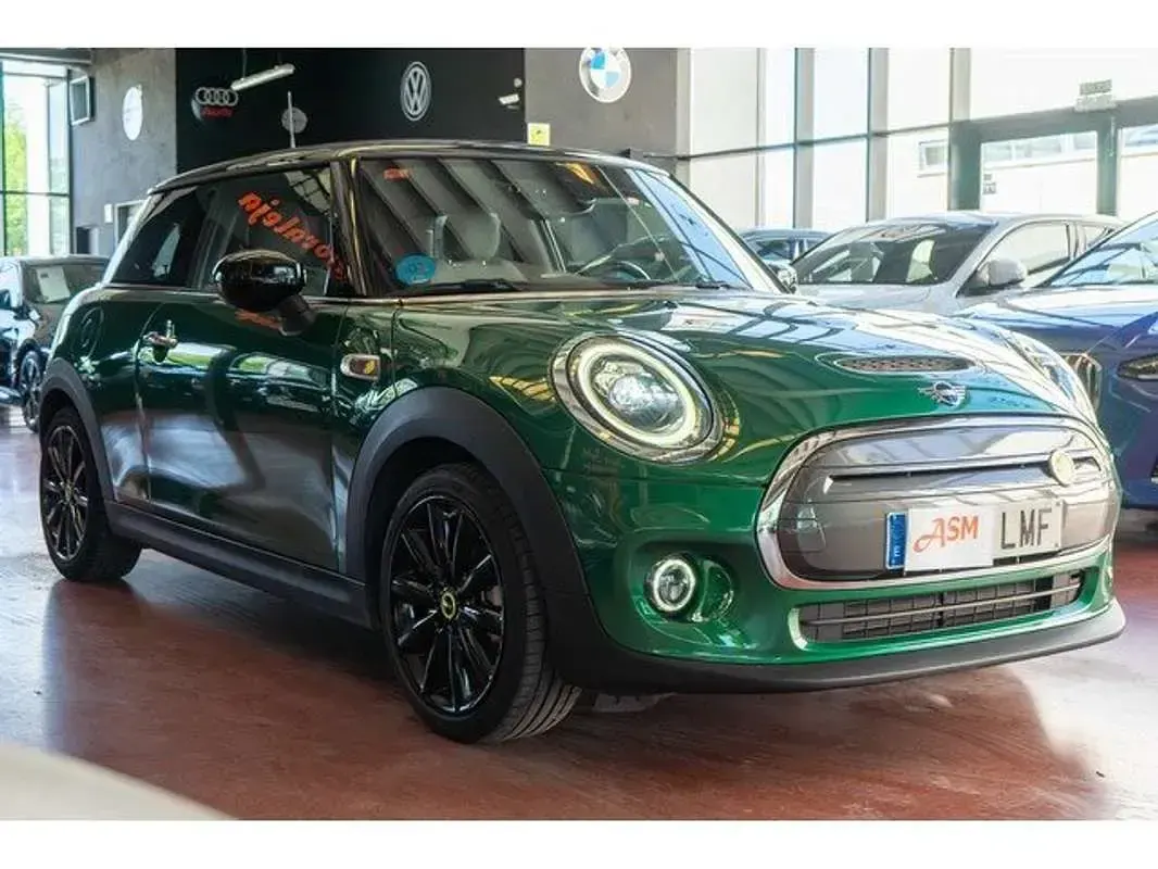 Usado Mini Cooper SE 135 kW (184 CV) 2021 Verde Utilitario