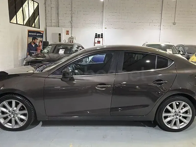 Usado Mazda 3 150 CV (110 kW) 2017 Gris / plata Berlina