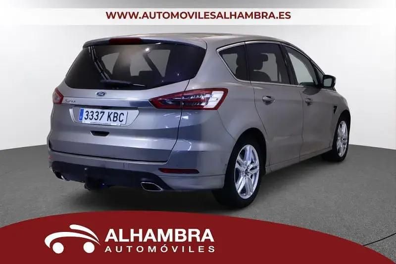 Begagnad Ford S-MAX Titanium 180 HK (132 kW) 2017 Beige Minibuss