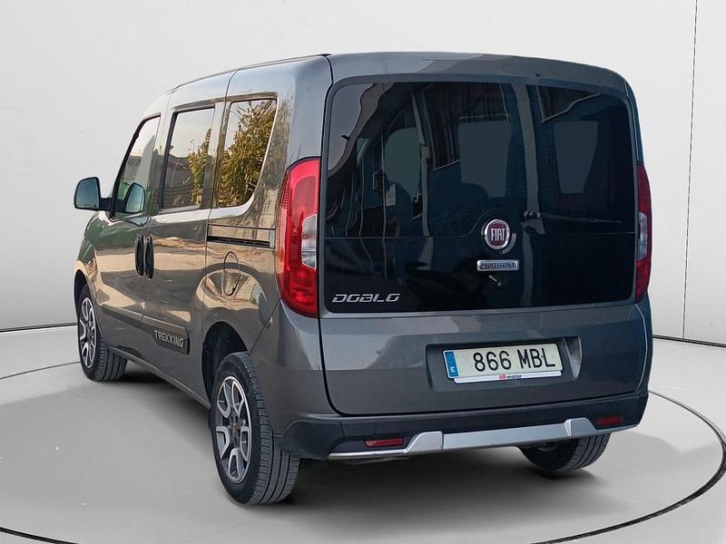 Usado Fiat Doblò Trekking 120 CV (88 kW) 2022 Monovolumen