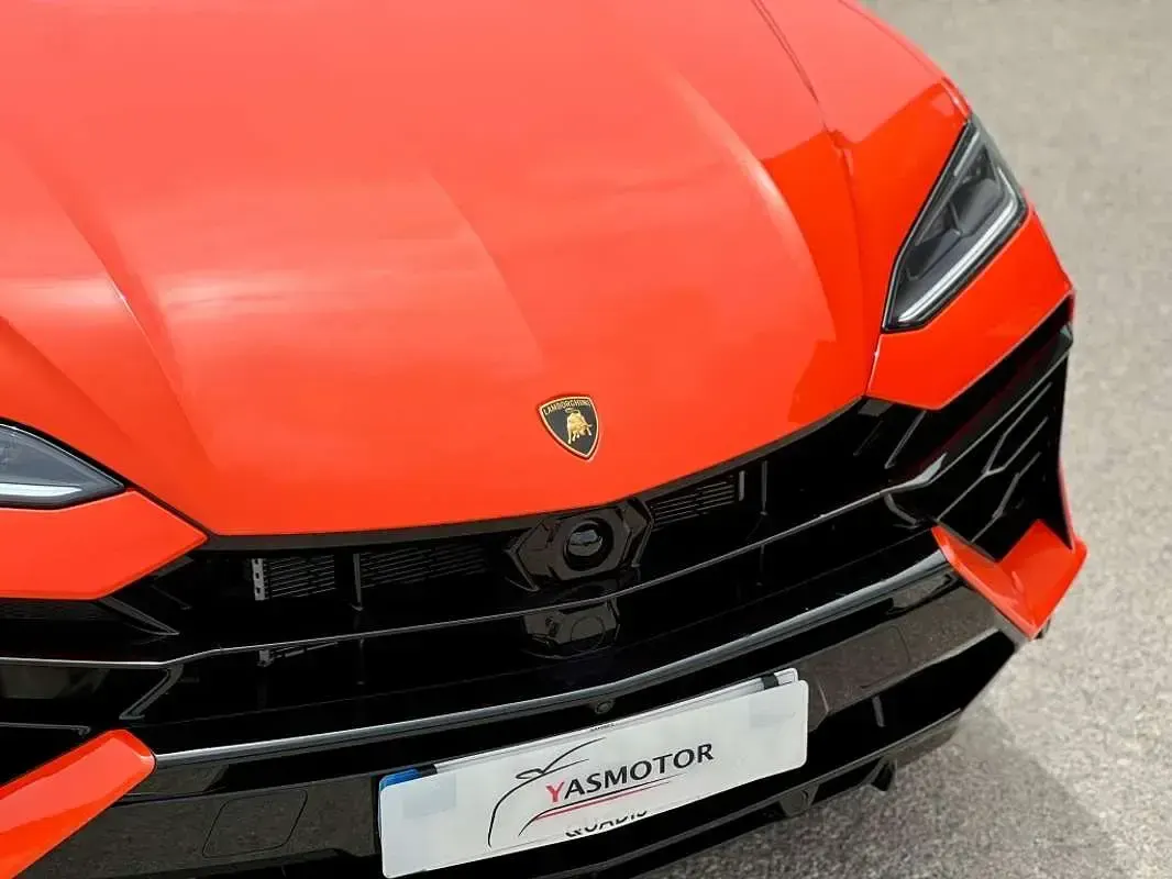 Usado Lamborghini Urus 801 CV (589 kW) 2025 Naranja SUV