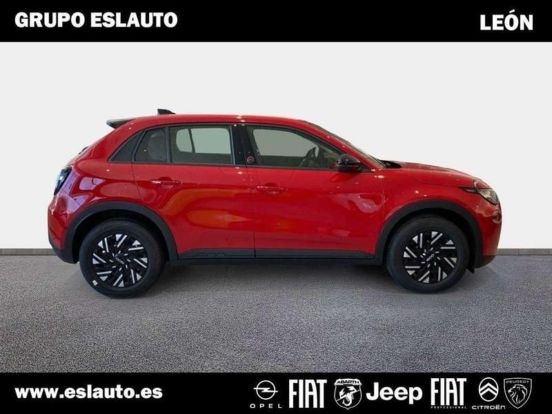 Usado Fiat 600E Red 114 kW (156 CV) 2024 Rojo SUV