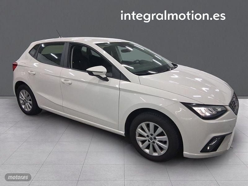 Usado Seat Ibiza Reference 80 CV (58 kW) 2023 Blanco Berlina