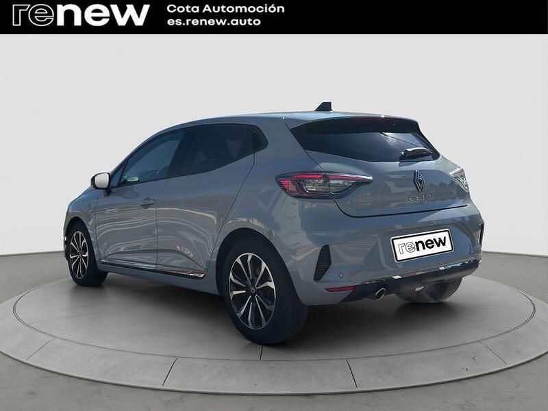 Usado Renault Clio V Techno 100 CV (73 kW) 2025 Gris Berlina