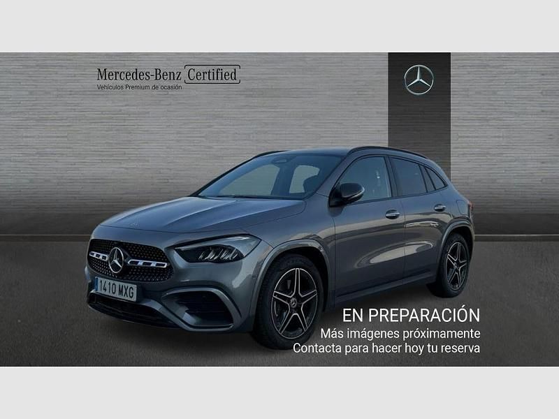 Gris Usado 2024 Mercedes GLA200 SUV | 42.990 € (Precio justo) - Imagen 1/4