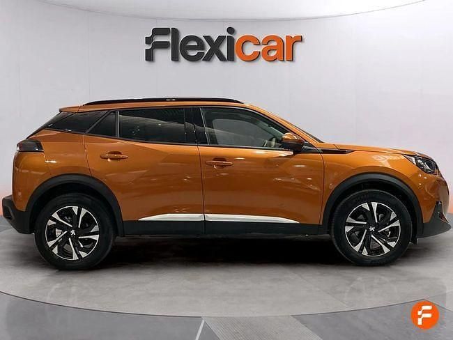 Usado Peugeot 2008 Allure 130 CV (95 kW) 2020 Naranja SUV