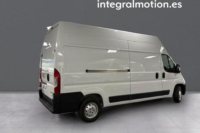 Usado Opel Movano 140 CV (102 kW) 2022