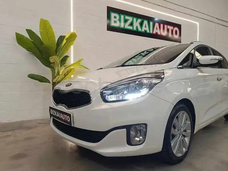 Usado Kia Carens 141 CV (103 kW) 2016 Blanco Monovolumen