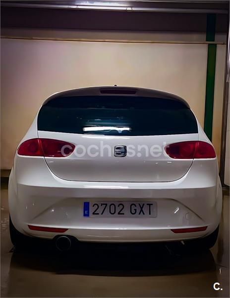 Blanco Usado 2010 Seat Leon Style Berlina | 5199 € (Buen precio) - Imagen 1/3