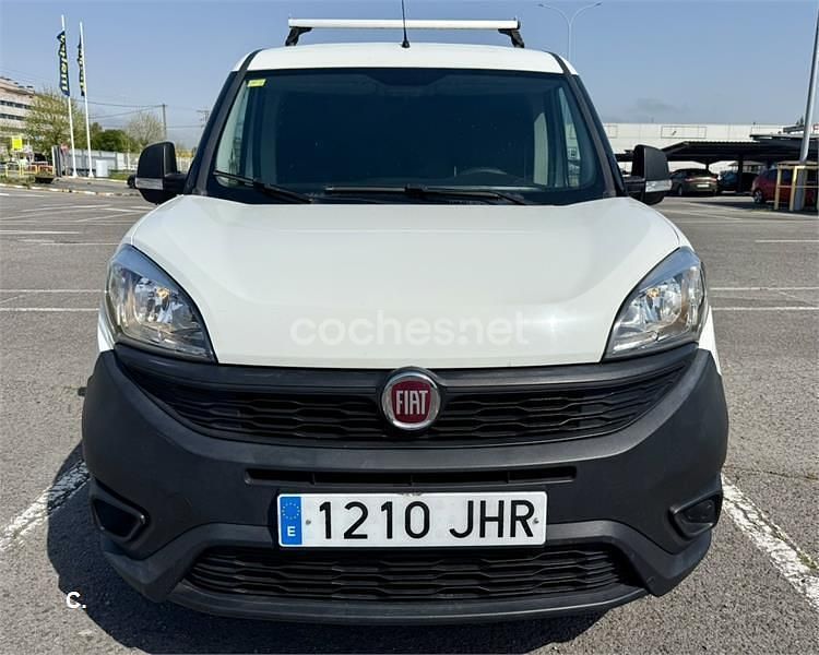 Usado Fiat Doblò 90 CV (66 kW) 2012 Blanco Monovolumen