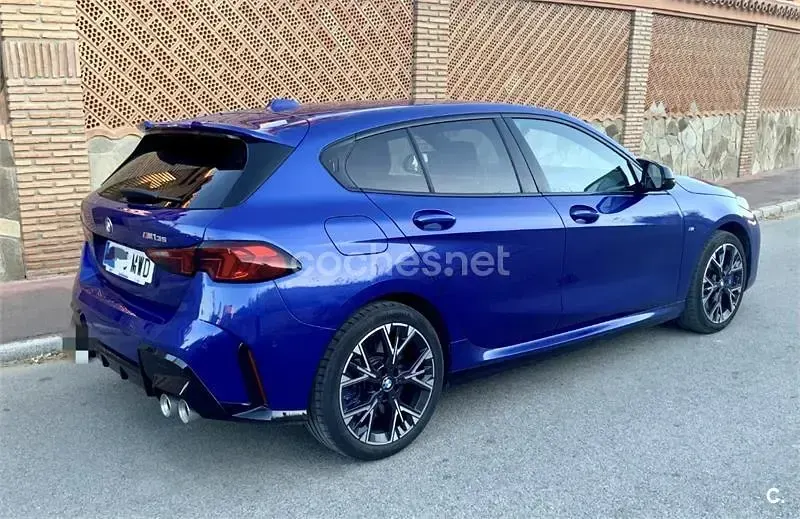 Usado BMW M135 Comfort Edition 300 CV (220 kW) 2024 Azul Utilitario