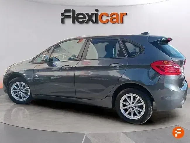 Usado BMW 218 150 CV (110 kW) 2020 Gris Familiar