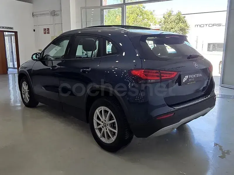 Usado Mercedes GLA200 150 CV (110 kW) 2021 Azul SUV
