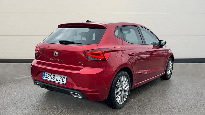 Usado Seat Ibiza FR 110 CV (80 kW) 2021 Rojo Berlina