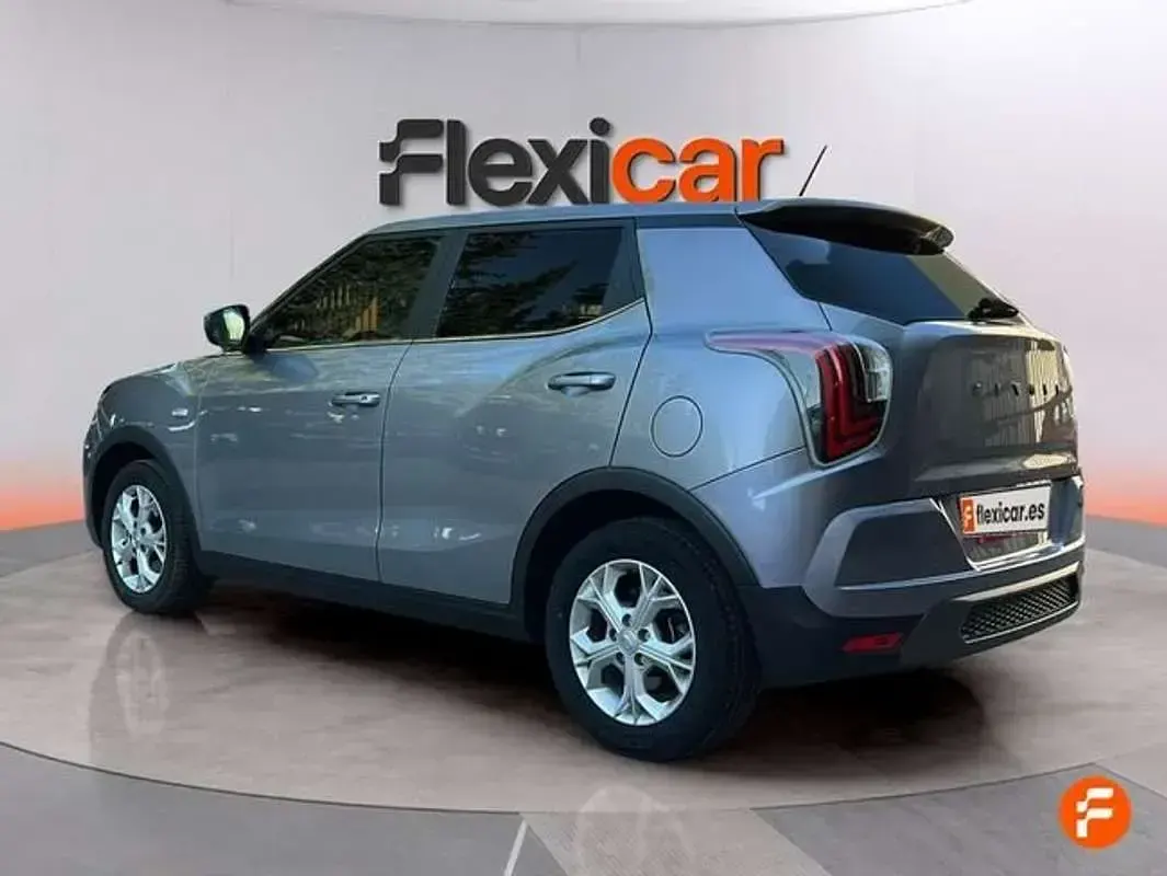 Usado SsangYong Tivoli 135 CV (99 kW) 2024 Gris SUV