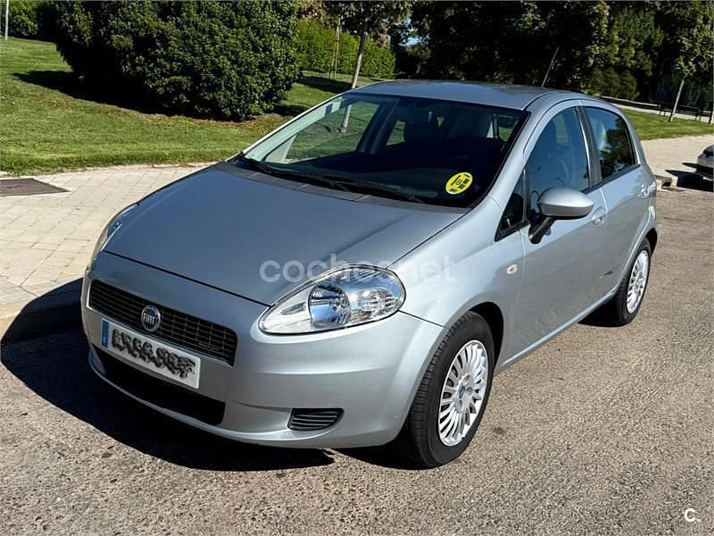 Gris / plata Usado 2007 Fiat Grande Punto Dynamic Utilitario | 4500 € (Precio justo) - Imagen 1/4