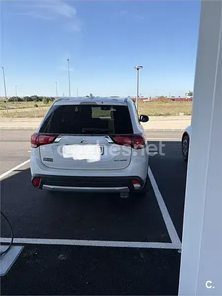Usado Mitsubishi Outlander Motion 150 CV (110 kW) 2017 Blanco SUV