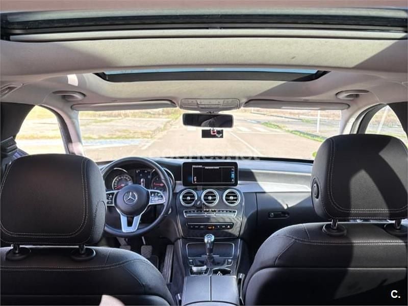 Usado Mercedes C200 150 CV (110 kW) 2019 Negro Familiar