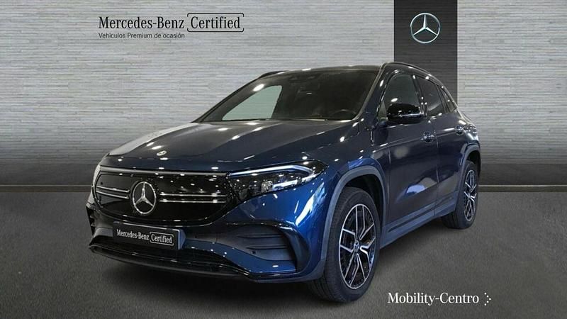 Denim blue metallic paint Usado 2021 Mercedes EQA250 AMG line SUV | 33.900 € (Un poco caro) - Imagen 1/4