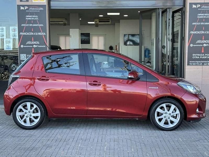 Usado Toyota Yaris Hybrid Advance 100 CV (73 kW) 2012 Burdeos Utilitario