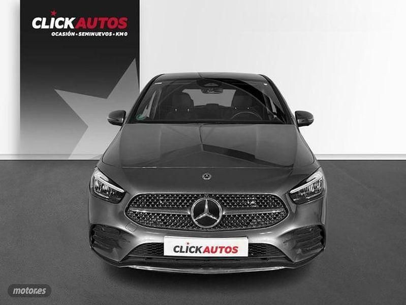 Usado Mercedes 200 AMG Line Premium 150 CV (110 kW) 2023 Gris Monovolumen