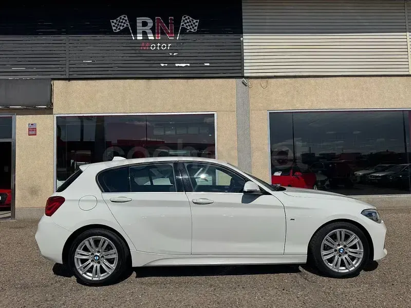 Usado BMW 118 Comfort Edition 150 CV (110 kW) 2015 Blanco Utilitario