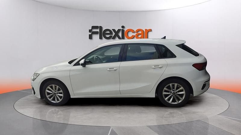 Używany Audi A3 Premium 110 KM (80 kW) 2023 Biały Sedan/Limuzyna