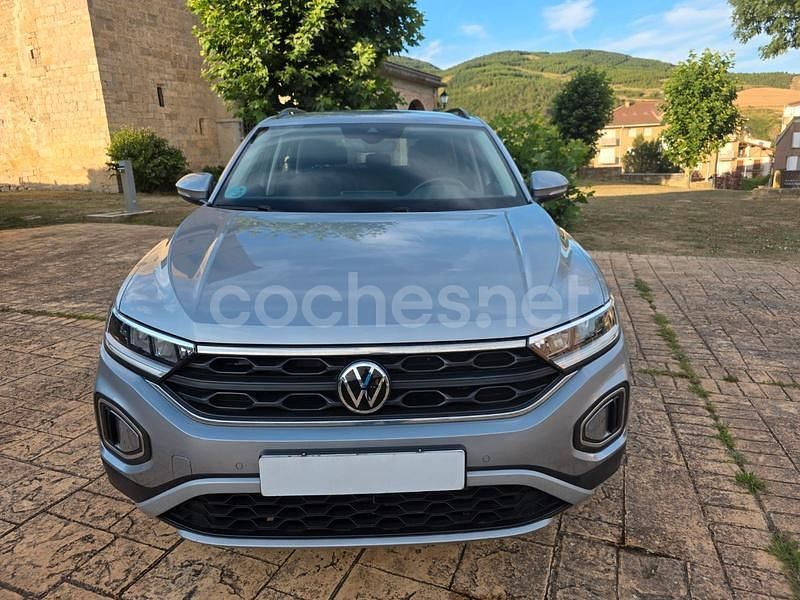 Usado VW T-Roc Life 115 CV (84 kW) 2022 Gris / plata SUV