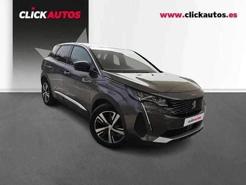 Usado Peugeot 3008 Allure 131 CV (96 kW) 2024 Gris SUV