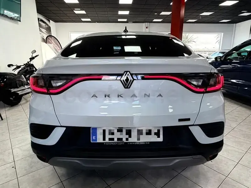 Usado Renault Arkana Evolution 145 CV (106 kW) 2024 Blanco SUV