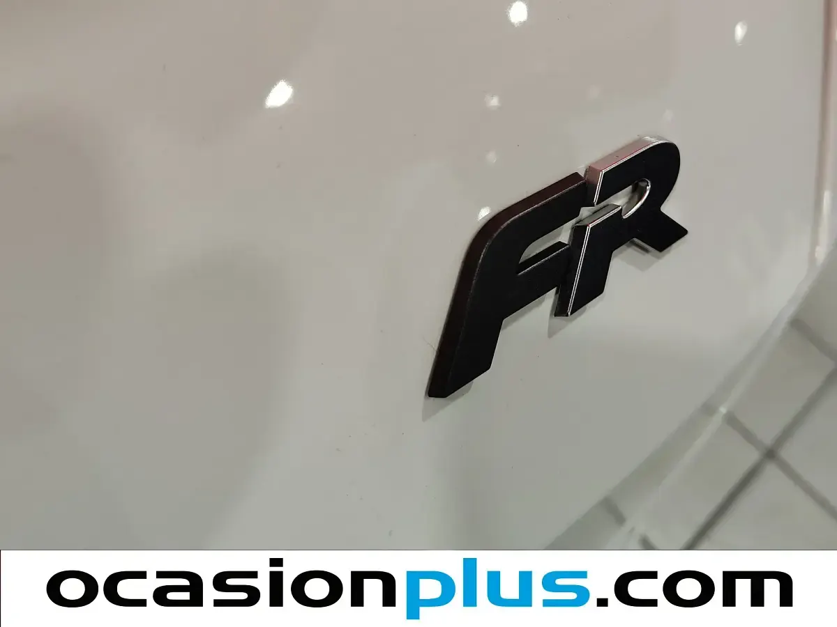 Usado Seat Leon ST FR 150 CV (110 kW) 2025 Blanco Familiar