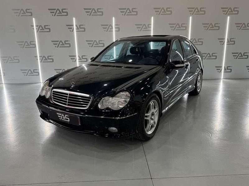 Negro Usado 2001 Mercedes C32 AMG AMG Berlina | 23.900 € - Imagen 1/4
