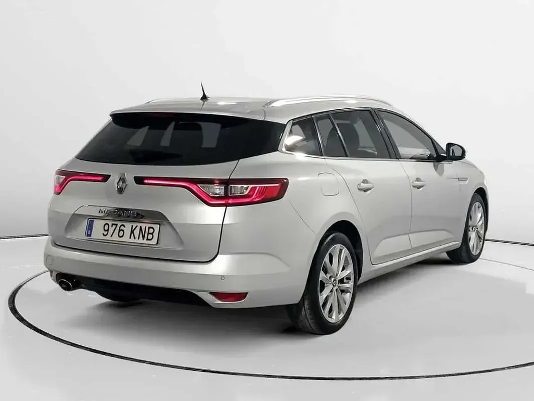 Usado Renault Mégane IV Zen 132 CV (97 kW) 2018 Utilitario