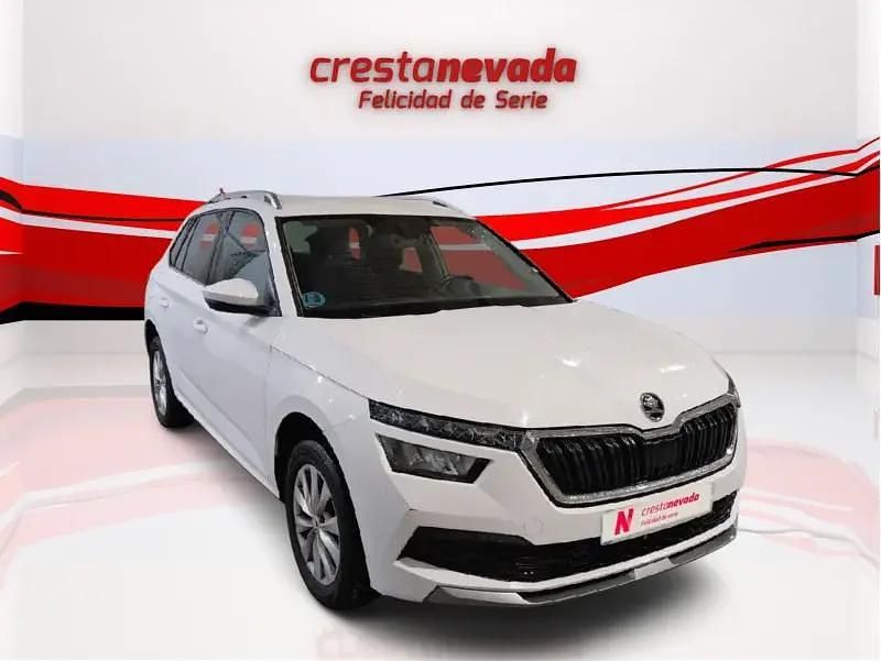 Usado Skoda Kamiq Ambition 110 CV (80 kW) 2022 SUV