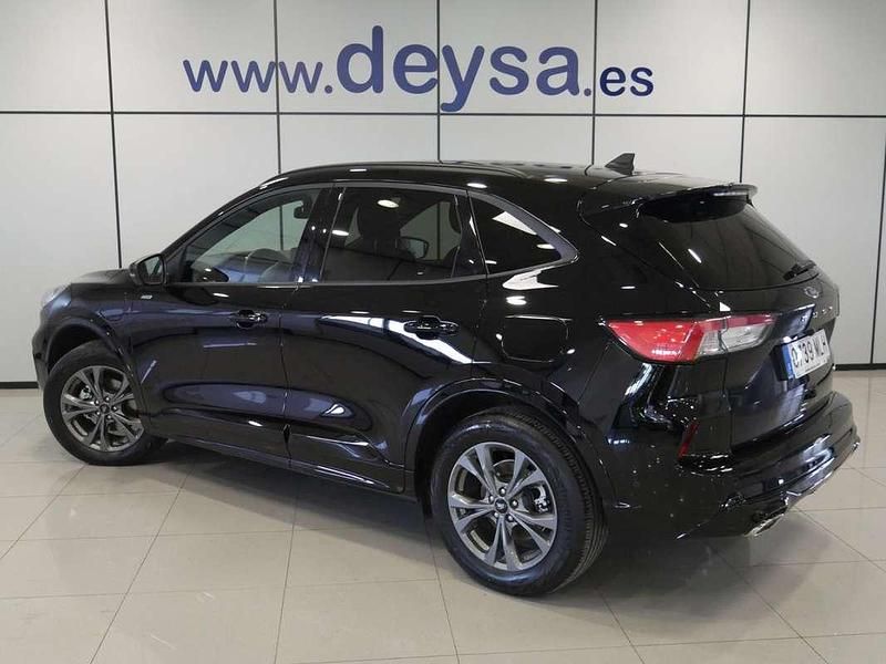 Usado Ford Kuga ST-Line 224 CV (164 kW) 2023 Negro SUV