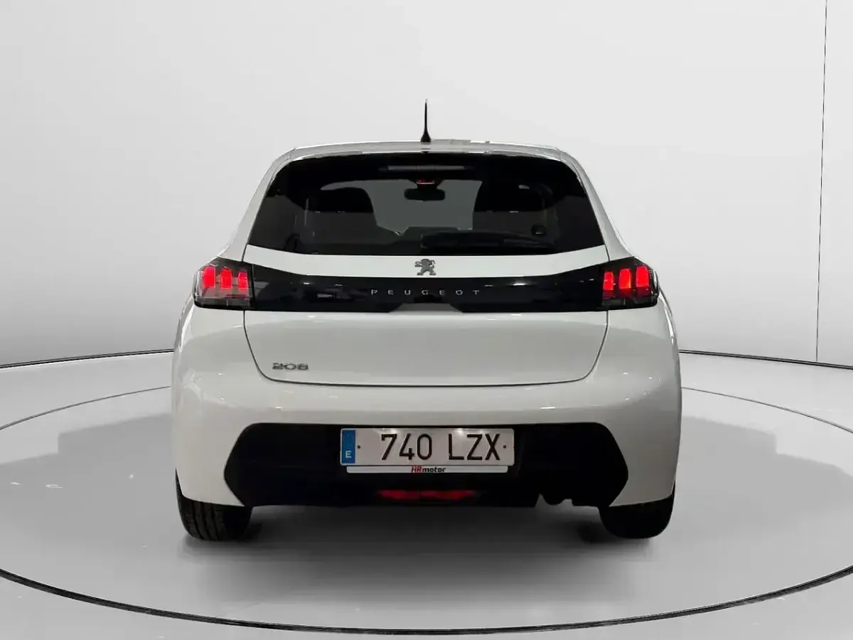 Usado Peugeot 208 Active 100 CV (73 kW) 2022 Blanco Utilitario