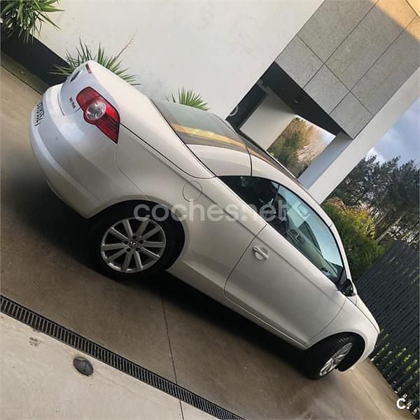 Blanco Usado 2010 VW Eos Descapotable | 8500 € (Precio justo) - Imagen 1/4