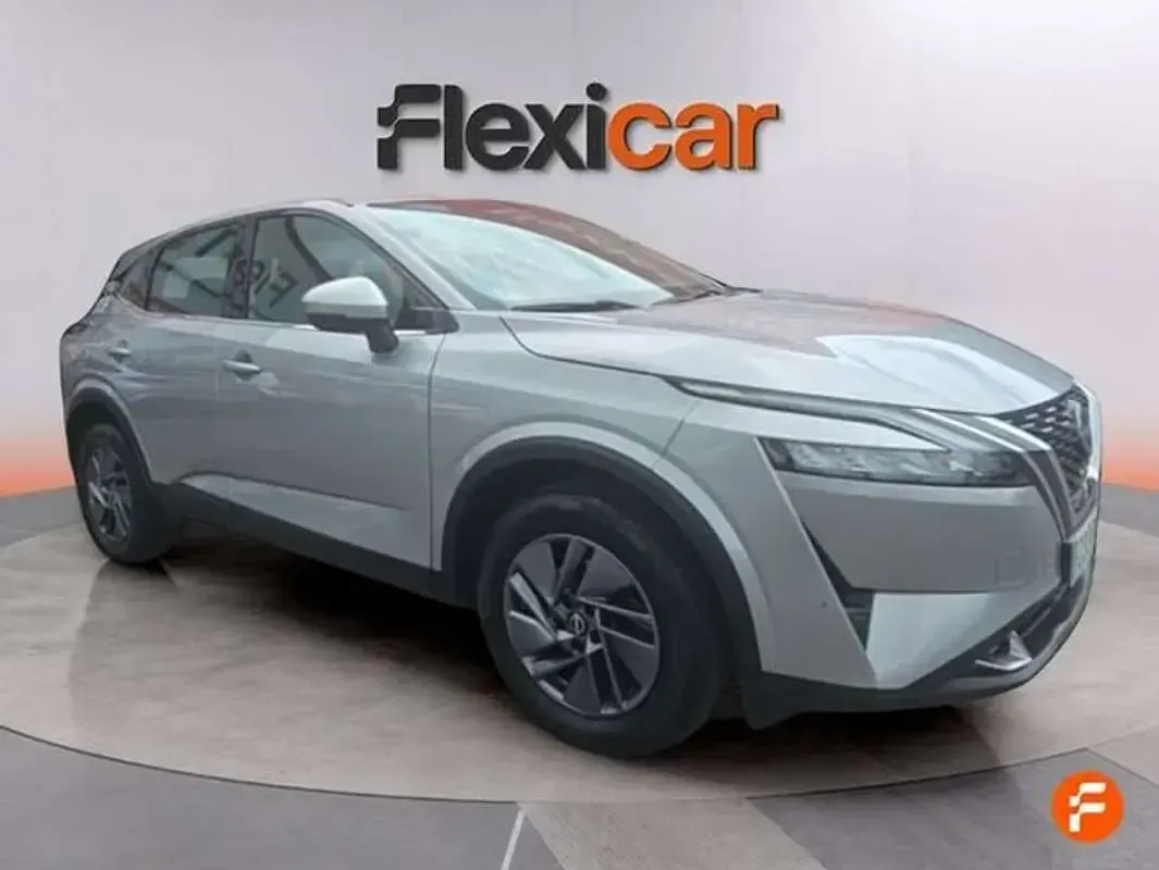 Usado Nissan Qashqai Acenta 158 CV (116 kW) 2024 Gris SUV