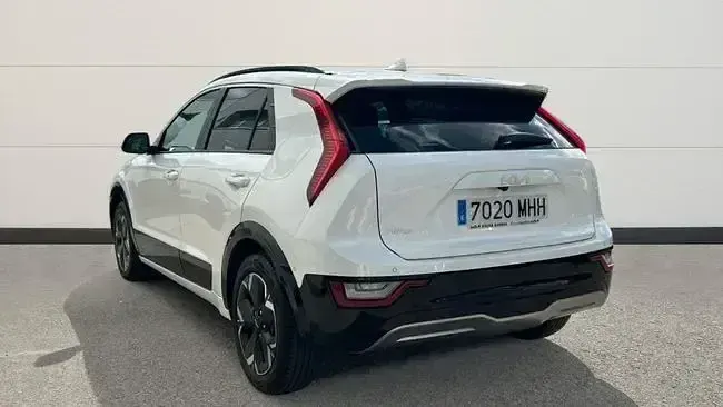 Usado Kia e-Niro 150 kW (204 CV) 2023 Blanco SUV