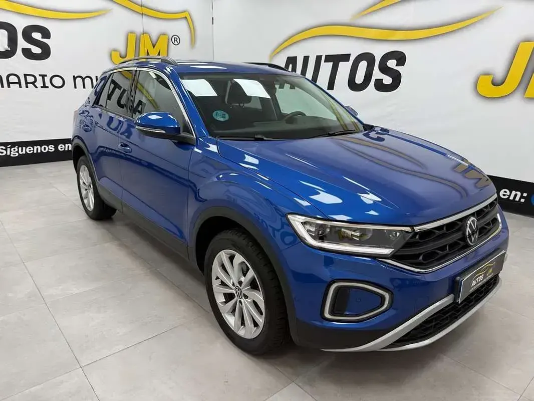 Usado VW T-Roc Life 150 CV (110 kW) 2024 Azul SUV