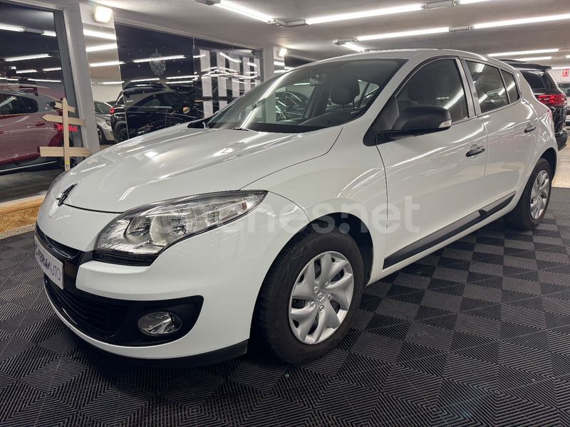 Blanco Usado 2013 Renault Mégane III Authentique Berlina | 7990 € (Precio justo) - Imagen 1/4